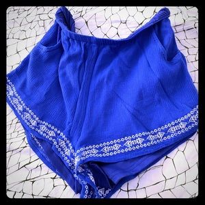 LF House of Three lines shorts